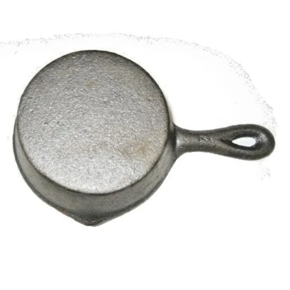 Lot of 2 Miniature Gray Cast Iron Frying Pan 6” x 4” x 1.5
